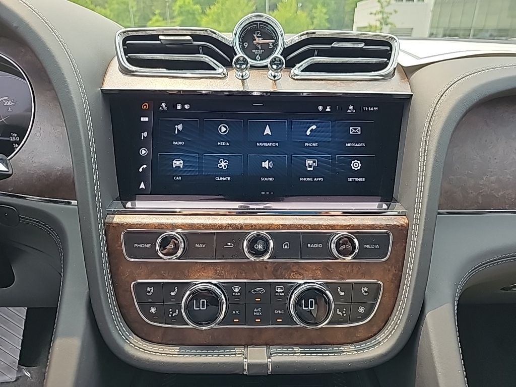 2023 Bentley Bentayga V8 24