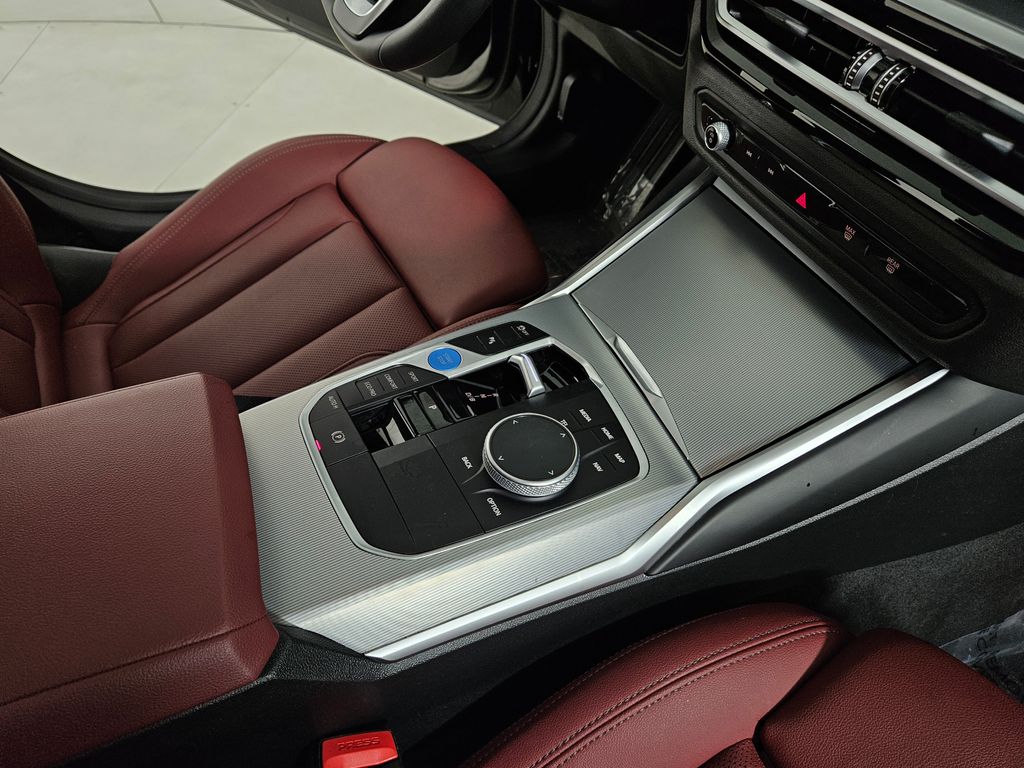 Thumbnail: 2023 BMW i4 - 15