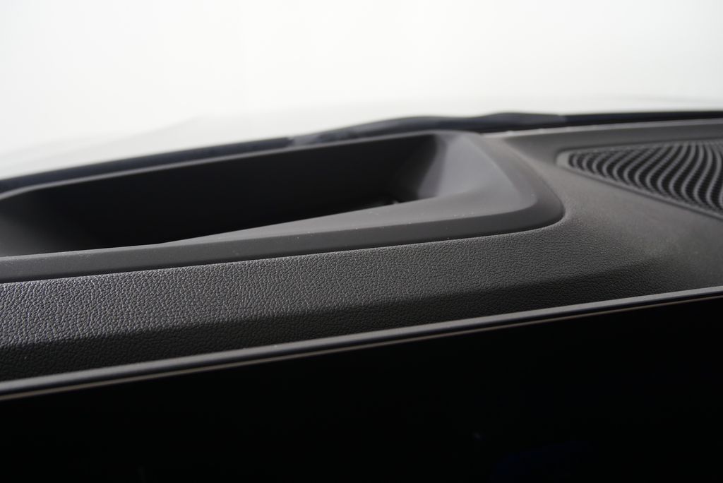 Thumbnail: 2023 BMW 3 Series - 21