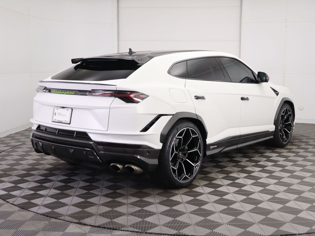 Thumbnail: 2023 Lamborghini Urus - 5