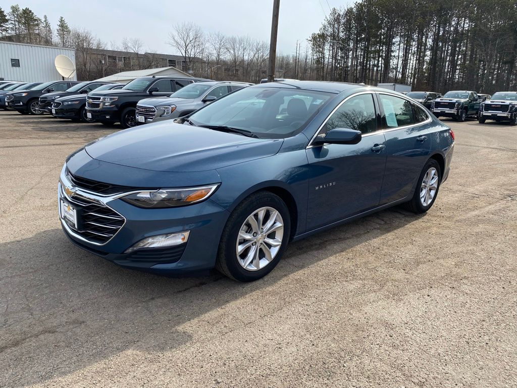 Lakeshore Blue Metallic 2024 Chevrolet Malibu Sedan Front-Wheel Drive Continuously Variable Transmission