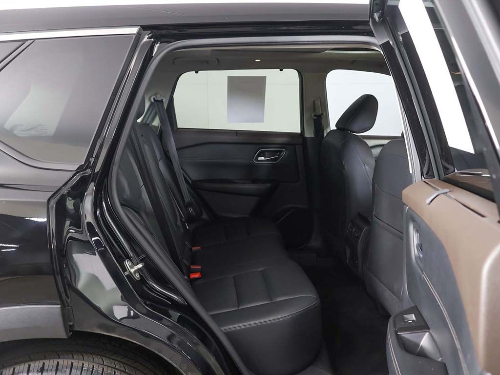 Used 2023 Black Nissan SL image 35