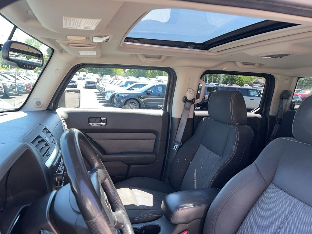 used 2009 Hummer H3T car, priced at $20,000