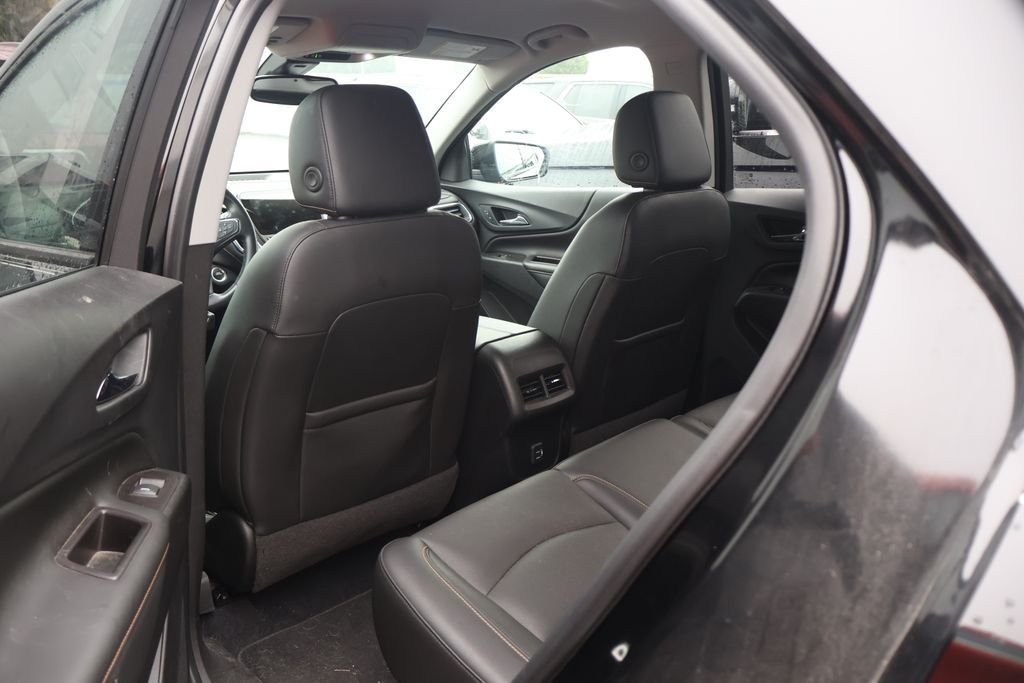 Thumbnail: 2021 Chevrolet Equinox - 32