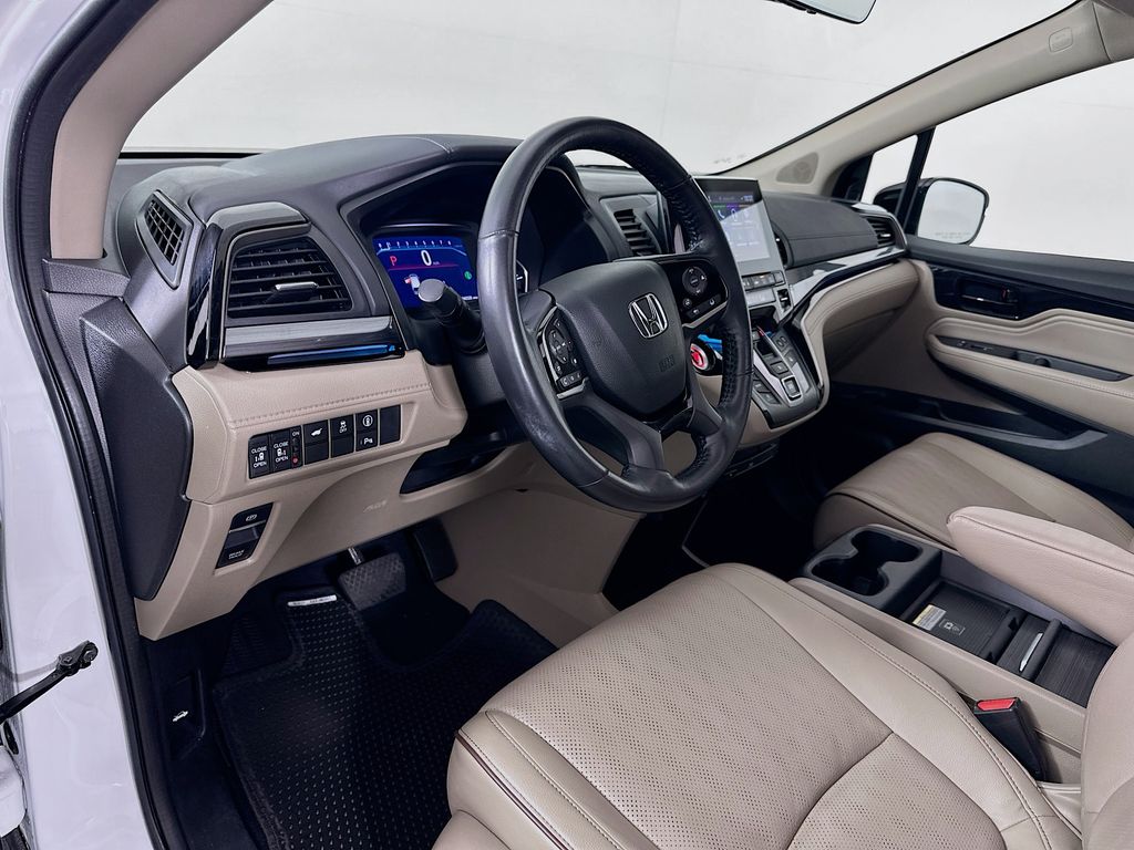 Thumbnail: 2021 Honda Odyssey - 9