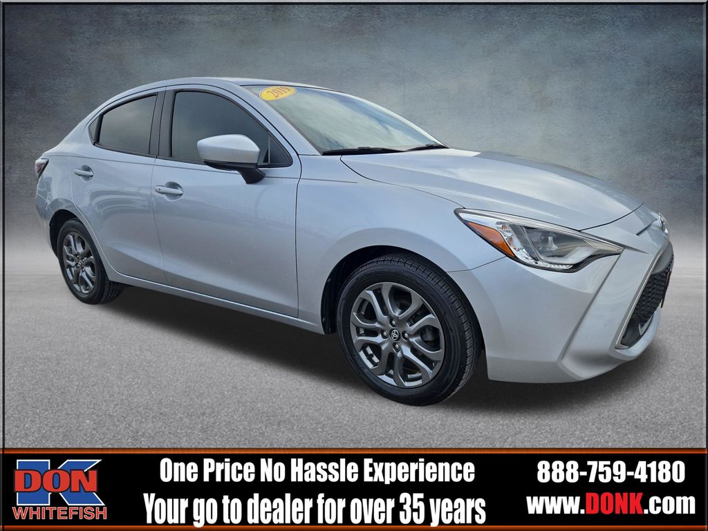 2019 Toyota Yaris XLE Sedan FWD