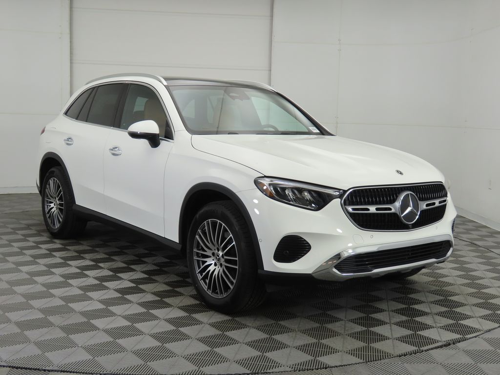 Certified Used 2026 White Mercedes-Benz GLC 300 image 3