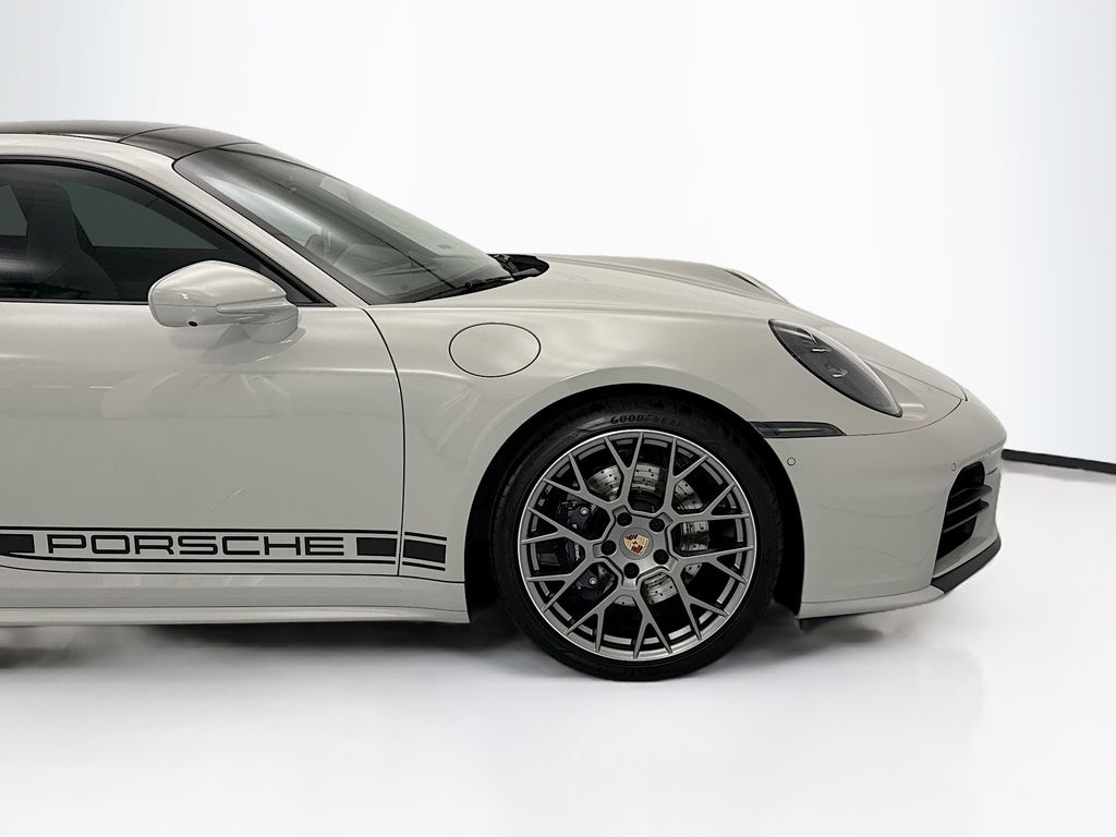Thumbnail: 2026 Porsche 911 - 11