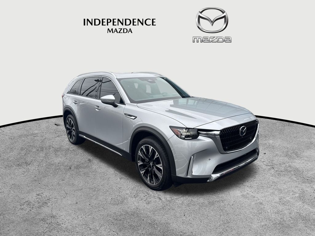 2025 Mazda CX-90 Premium Plus Package's photo