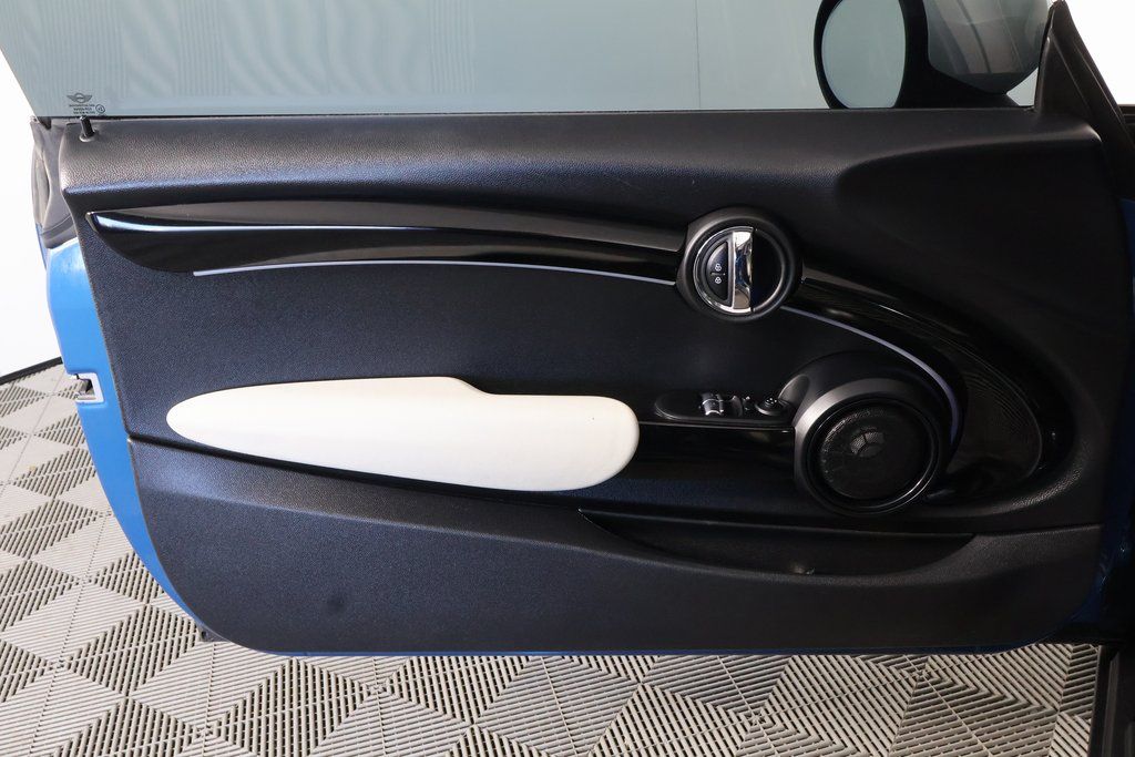 Thumbnail: 2023 MINI Cooper - 11