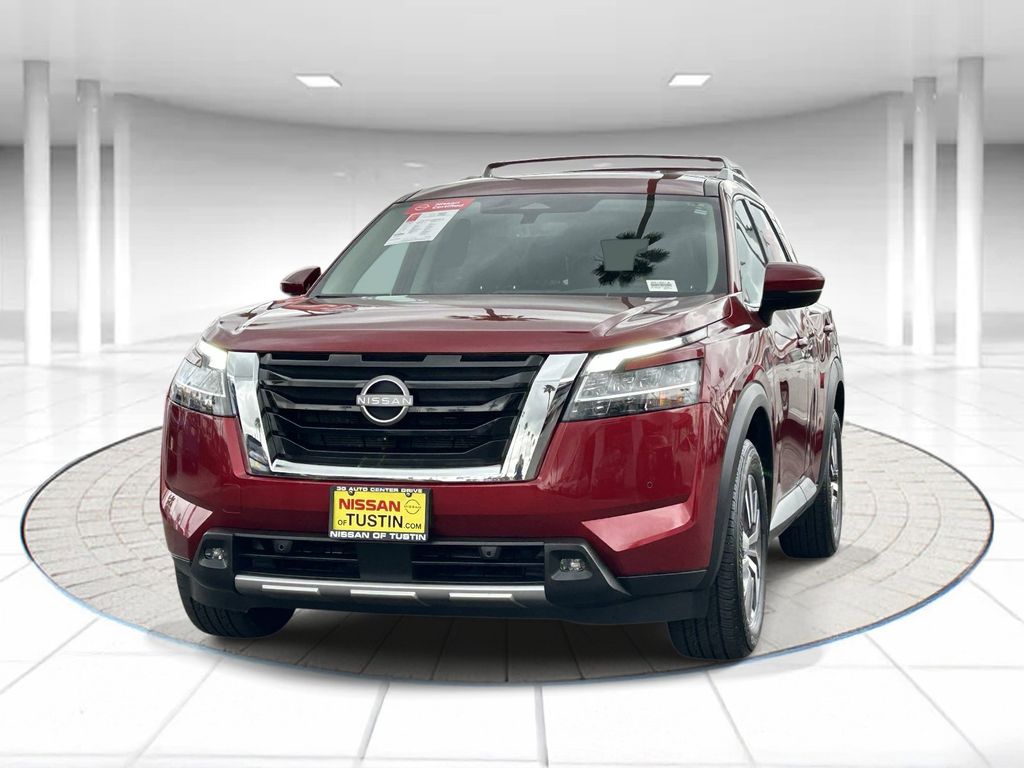 View vehicle photo 6