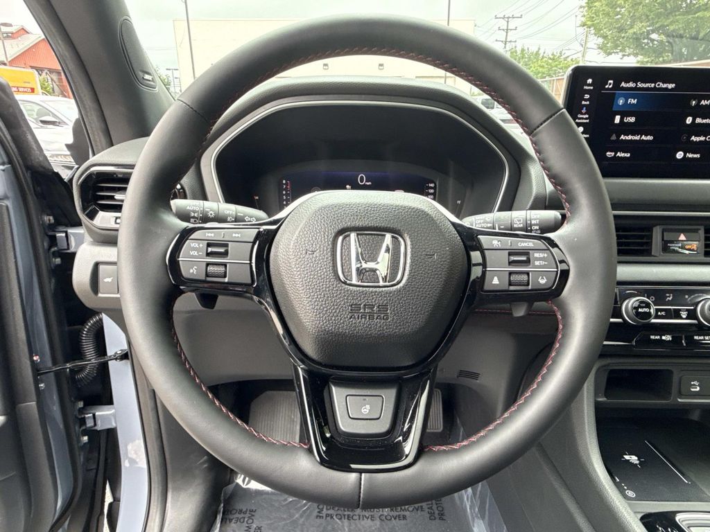 2026 Honda Pilot Black Edition - Photo 10