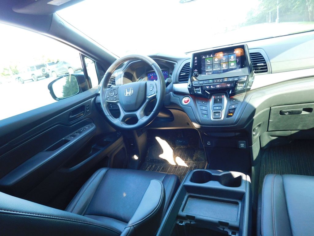 Thumbnail: 2023 Honda Odyssey - 7
