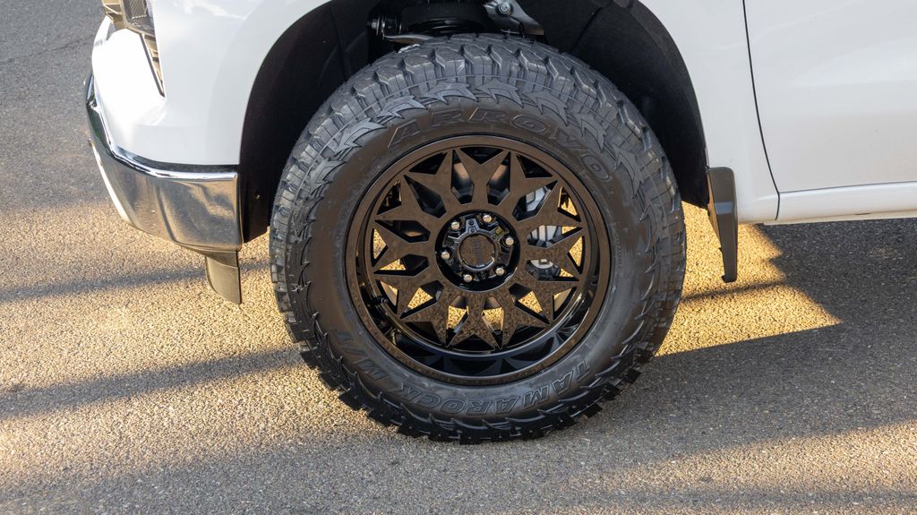 Used 2025 Chevrolet Silverado 1500 WT 4D Crew Cab