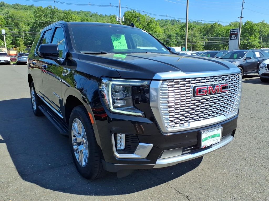 2023 GMC Yukon Denali 4WD