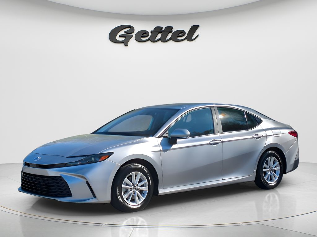 2025 Toyota Camry LE FWD