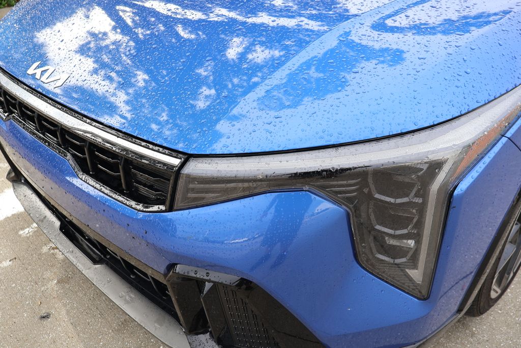 Thumbnail: 2025 Kia K4 - 3