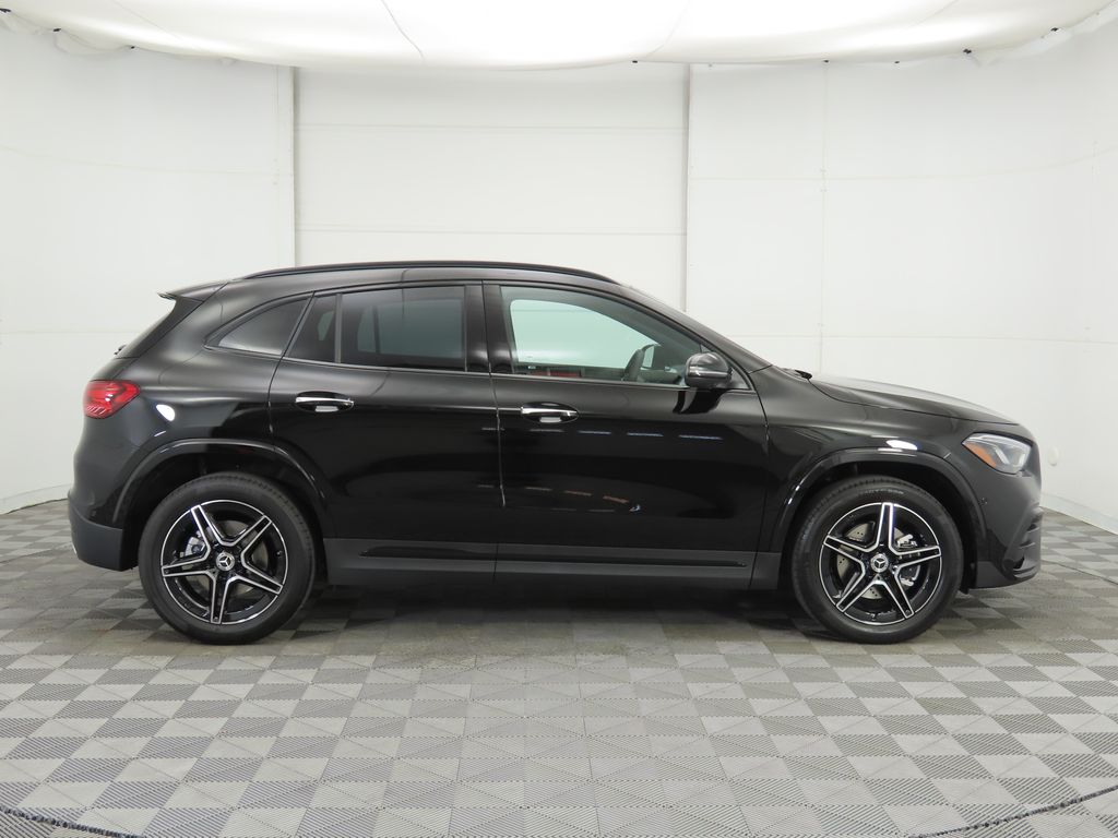 Thumbnail: 2026 Mercedes-Benz GLA - 4