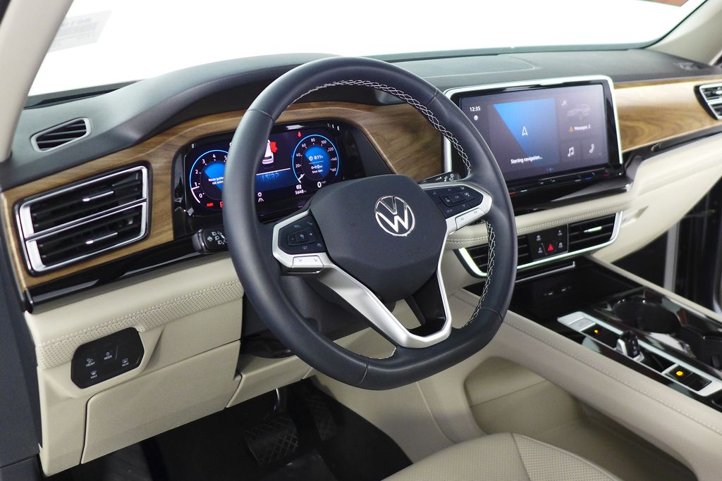 Thumbnail: 2025 Volkswagen Atlas - 32