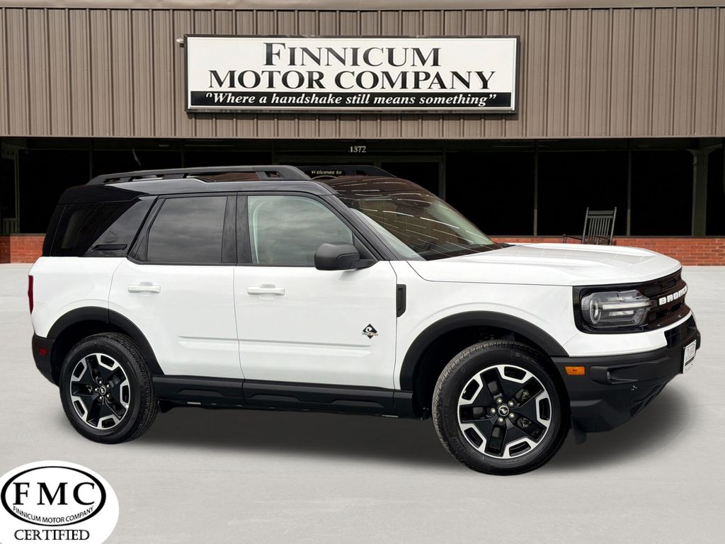 Oxford White 2024 Ford Bronco Sport Outer Banks AWD SUV / Crossover All-Wheel Drive 8-Speed Automatic