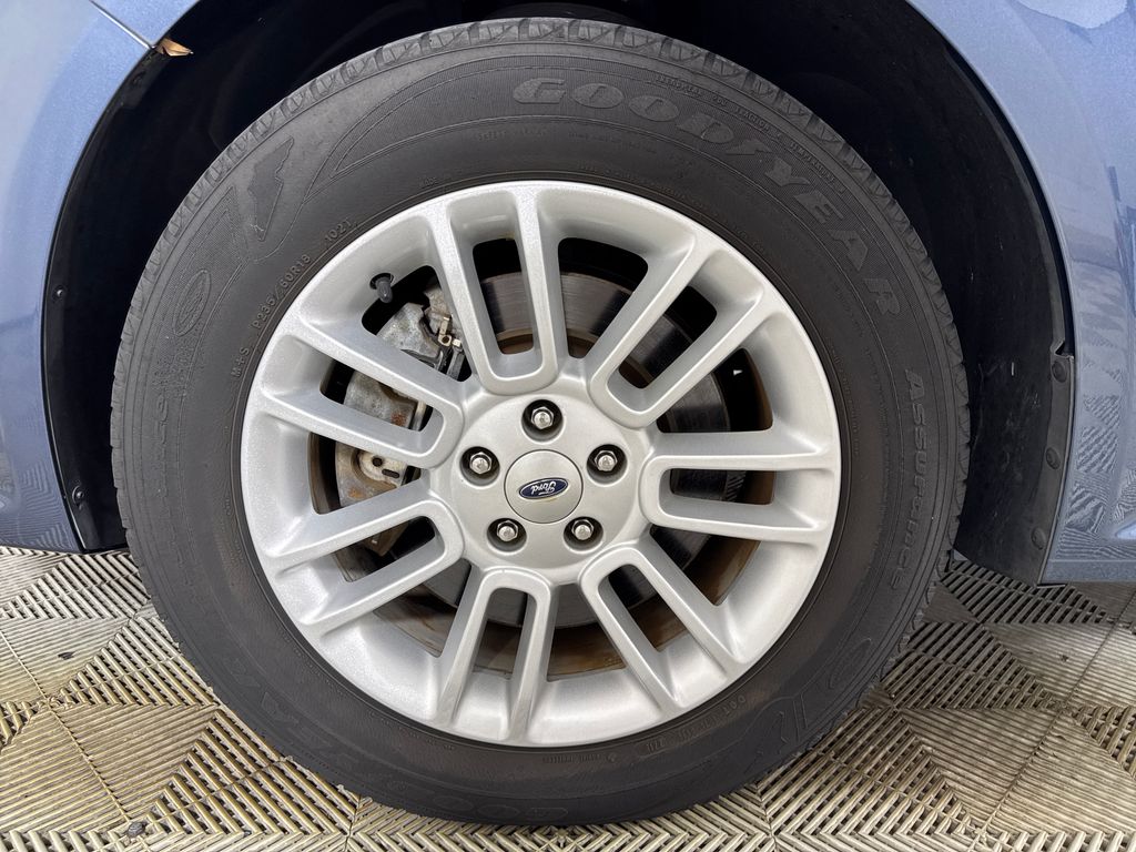 Certified Used 2019 Blue Ford SEL image 13
