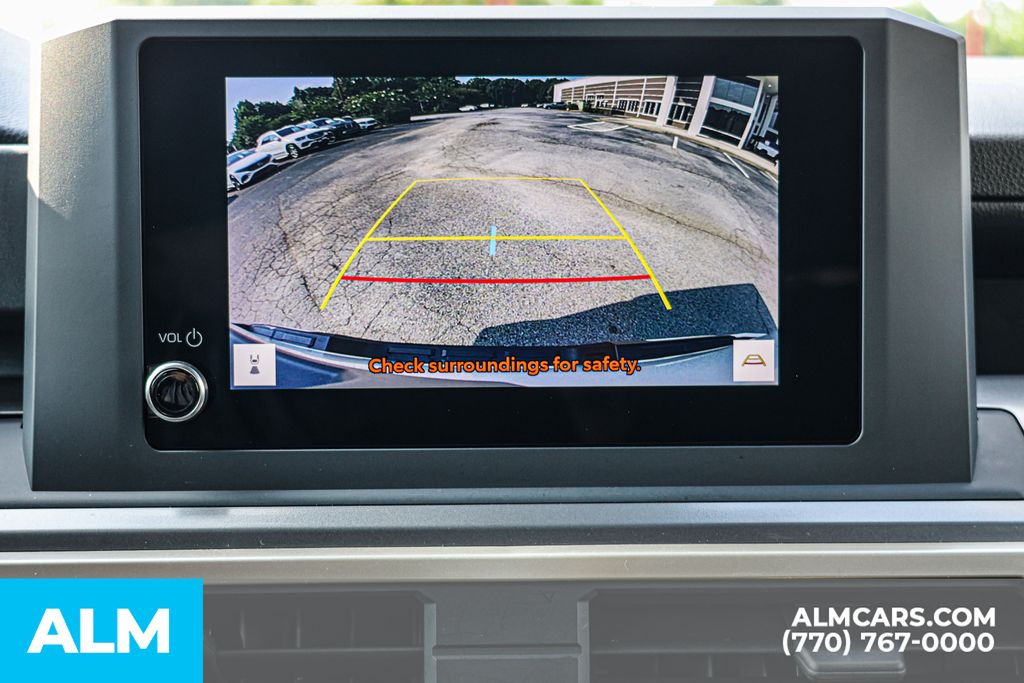 Used 2024 White Toyota SR5 image 34