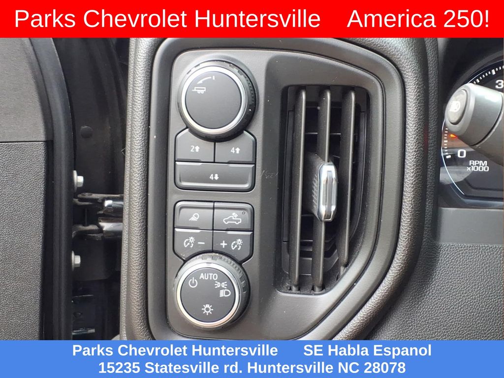 ChevroletSilverado 2500HD13