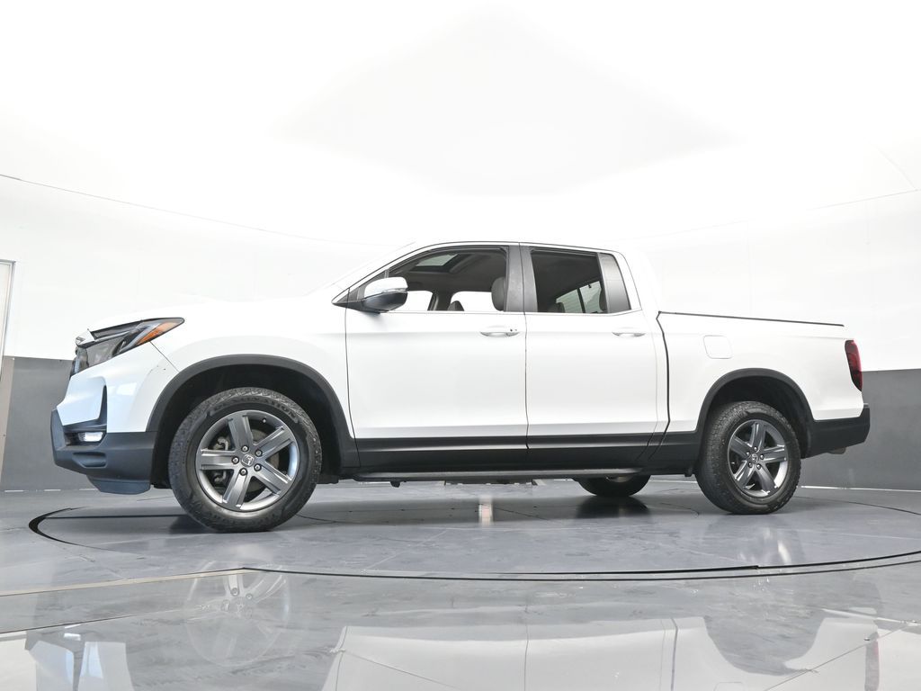 Used 2023 Platinum White Pearl Honda RTL image 62