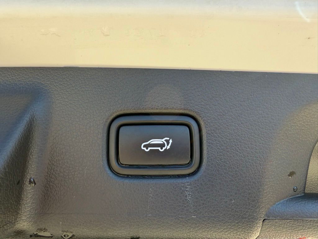 Thumbnail: 2025 Hyundai Palisade - 32