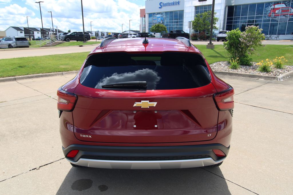 Used 2025 Chevrolet Trax SUV