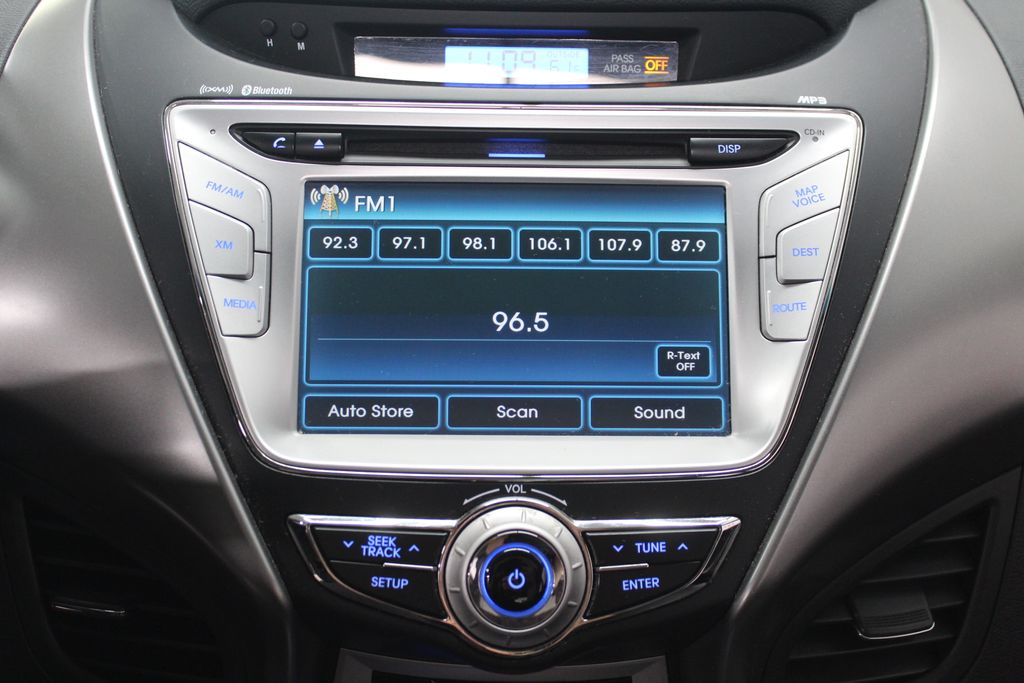 Thumbnail: 2012 Hyundai Elantra - 16