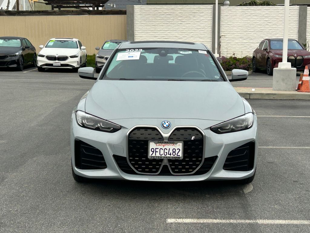 Thumbnail: 2023 BMW i4 - 8