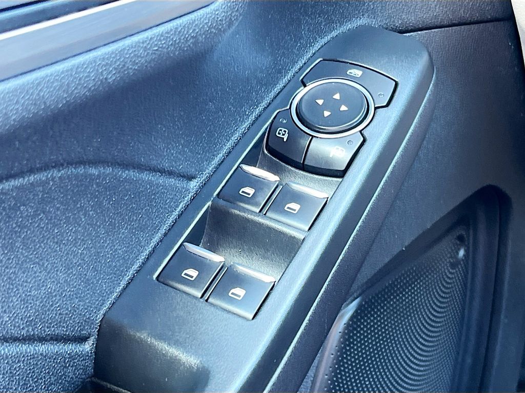 Used 2022 Blue Ford Titanium image 18