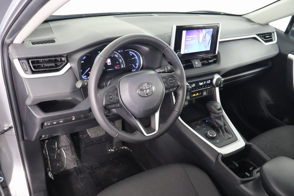 Thumbnail: 2024 Toyota RAV4 - 7