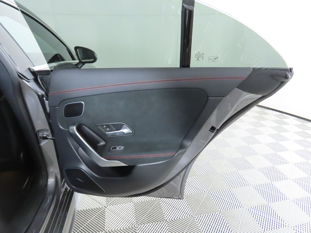 2021 Mercedes-Benz CLA 250 27
