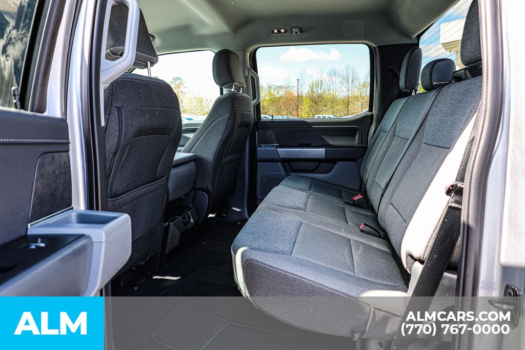 Used 2025 Silver Ford XLT image 21