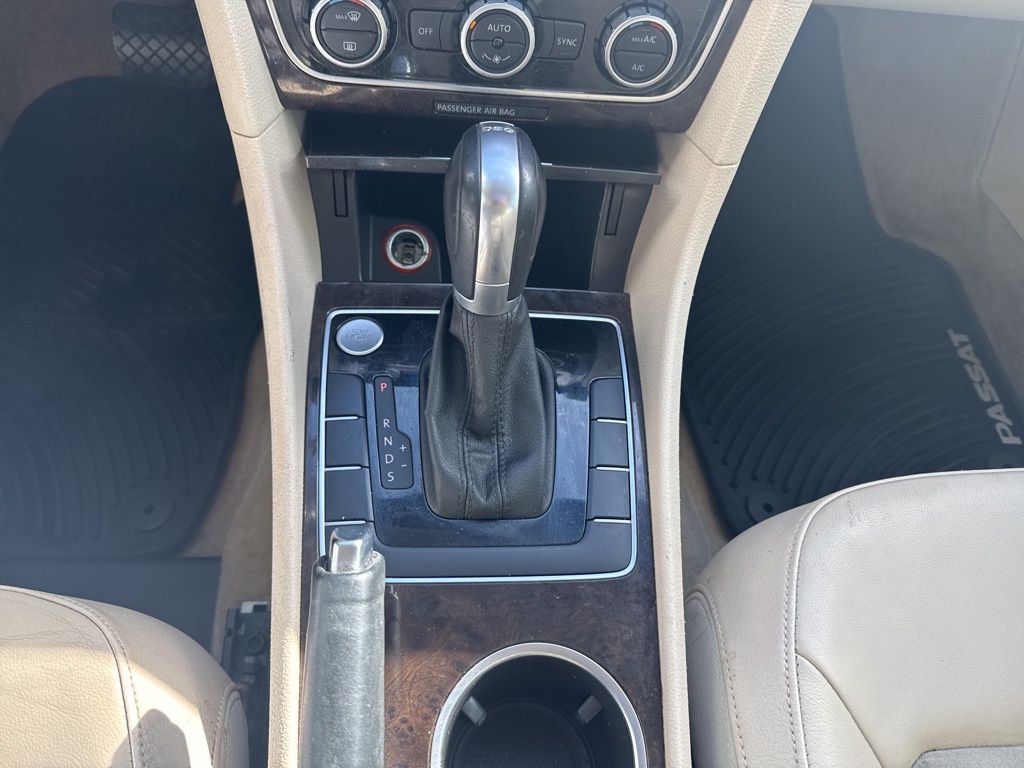 2015 Volkswagen Passat 2.0L TDI SEL Premium