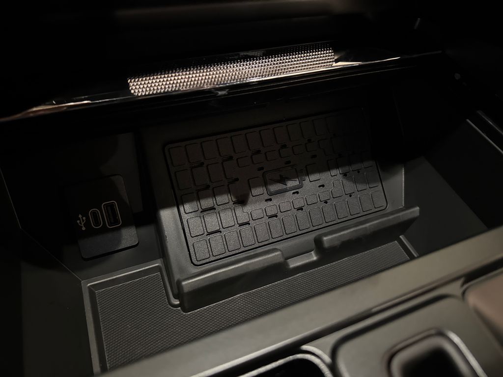 New 2026 White Ford Lariat image 30