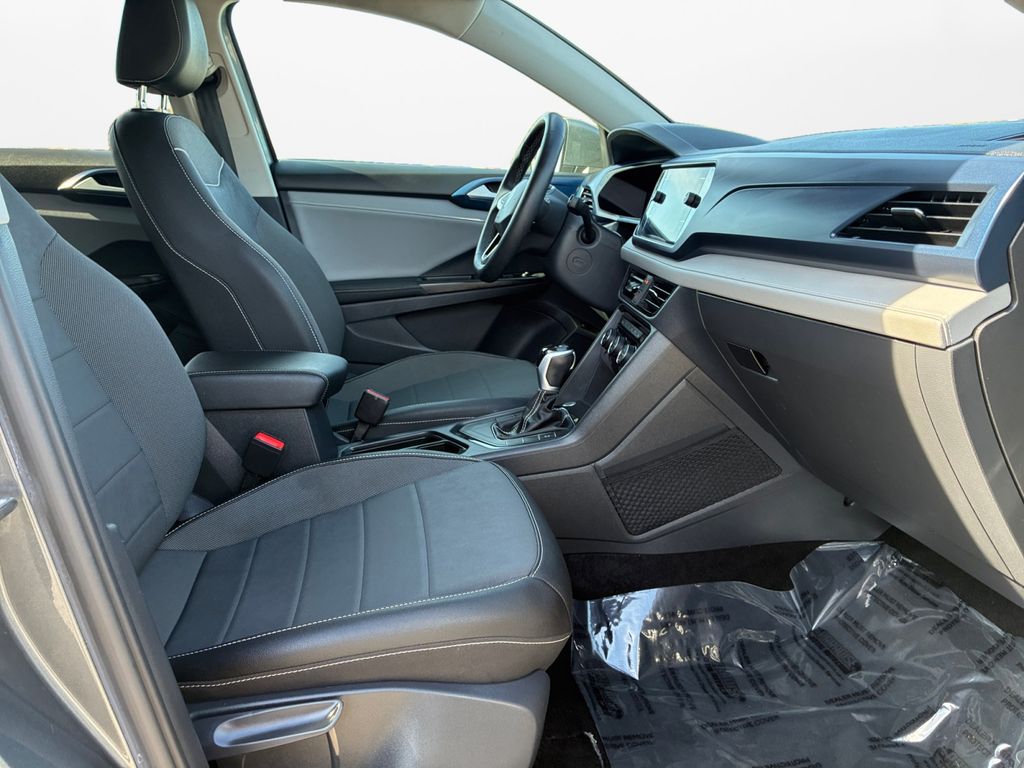 Used Car 2024 Volkswagen Taos  1.5t Se For Sale Under $20,000 In Austin, Texas