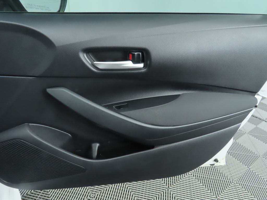2020 Toyota Corolla LE 25