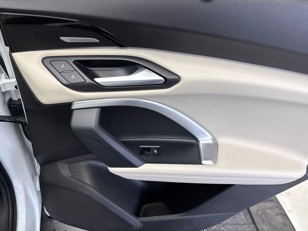 Thumbnail: 2025 Audi Q5 - 28