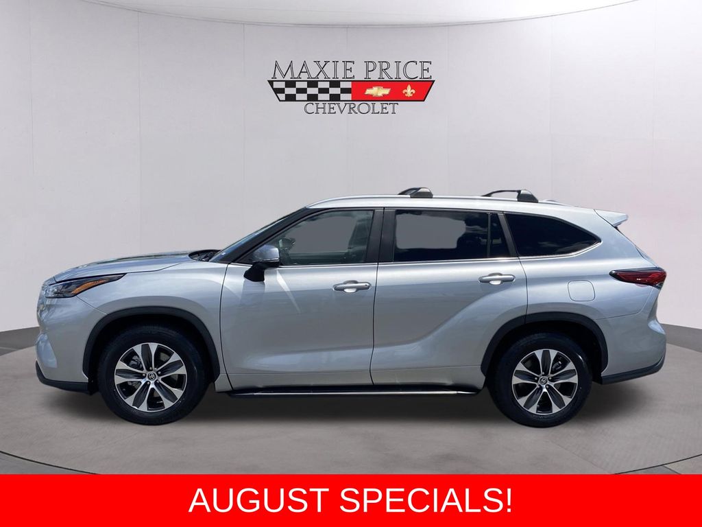 Used 2023 Toyota Highlander SUV
