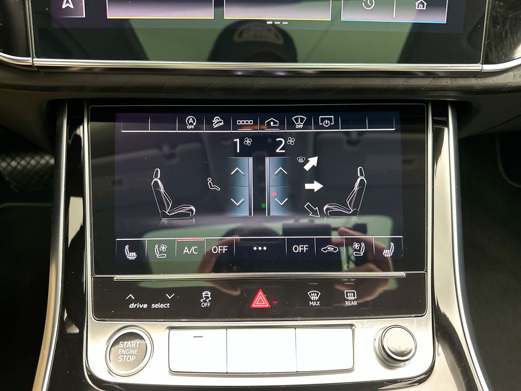 Thumbnail: 2022 Audi Q8 - 13