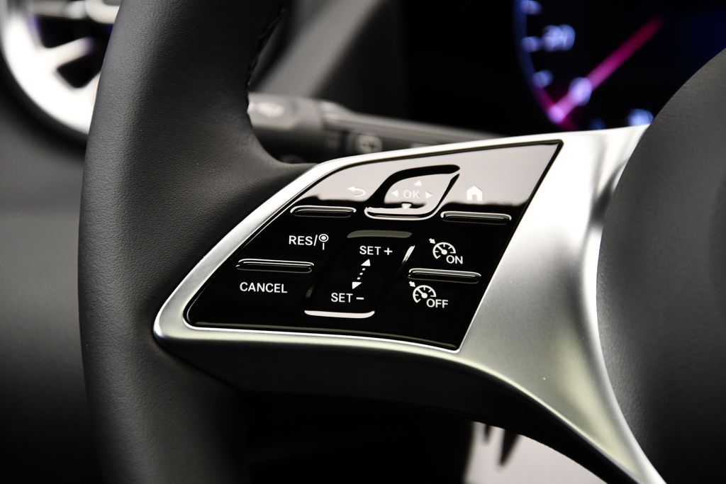 2025 Mercedes-Benz GLA 250 4MATIC 23