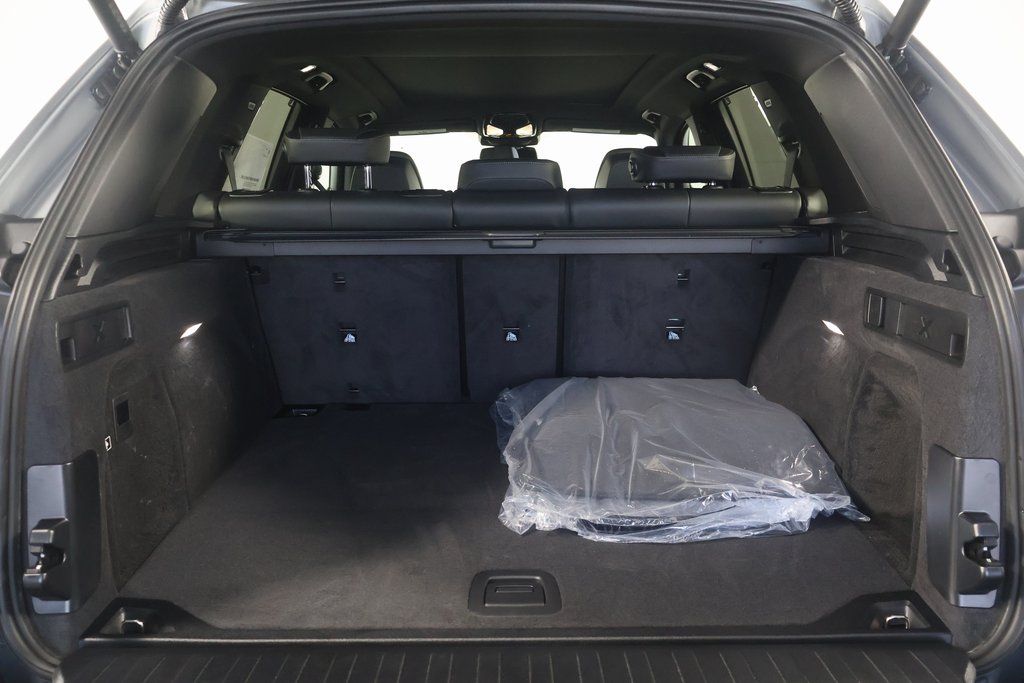 Thumbnail: 2026 BMW X5 - 8