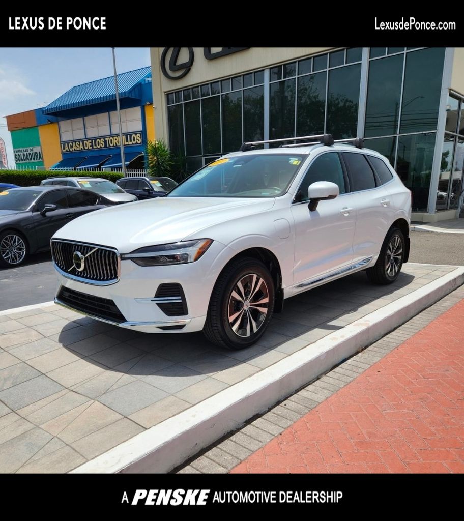 Thumbnail: 2022 Volvo XC60 - 1