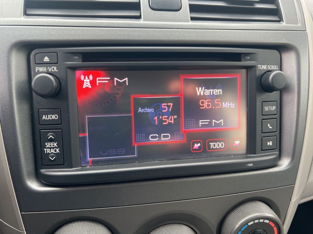 2013 Toyota Corolla L photo