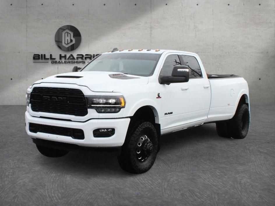 Bright White Clearcoat 2024 RAM 3500 Limited Crew Cab LB DRW 4WD Pickup Truck Four-Wheel Drive 6-Speed Automatic
