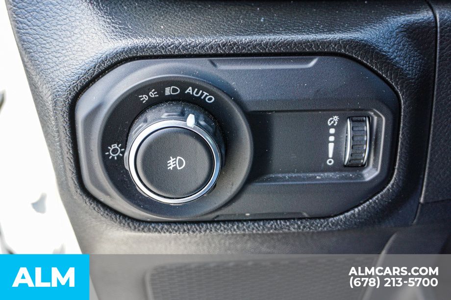 Used 2023 Silver Jeep Sahara image 46
