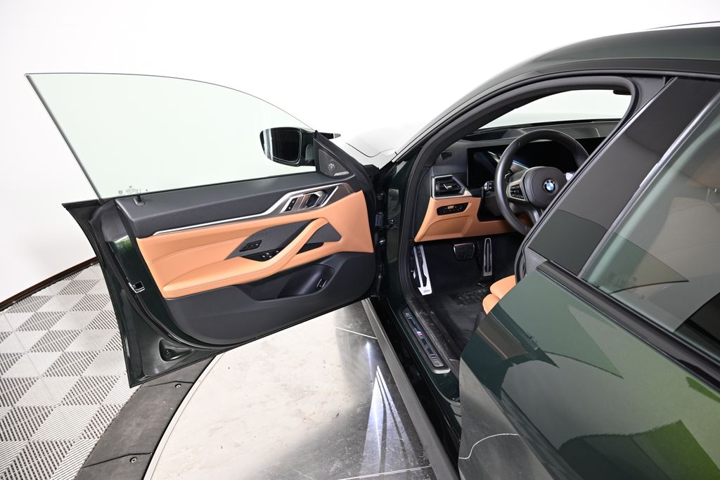 Thumbnail: 2024 BMW 4 Series - 21